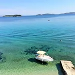 Beachfront 4-bedroom Sea Wave In Orebic, Croatia