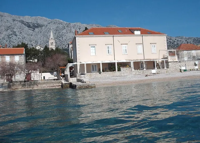 Beachfront 4-bedroom Sea Wave In Orebic, Croatia