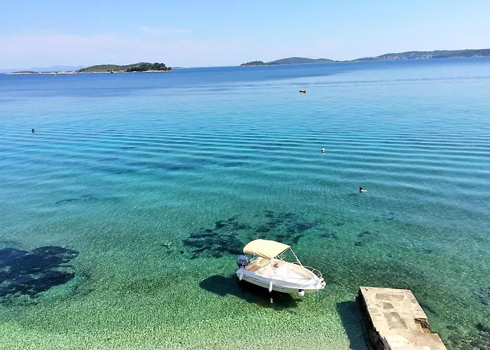 Beachfront 4-bedroom Sea Wave In Orebic, Croatia