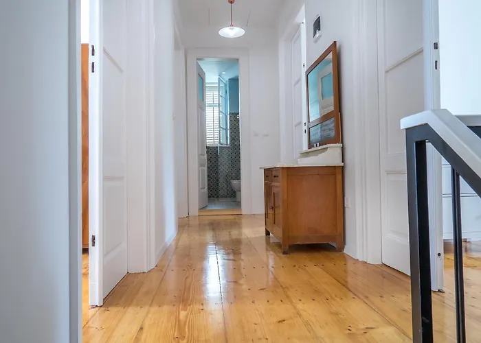 Vila Beachfront 4-bedroom Sea Wave In Orebic, Croatia